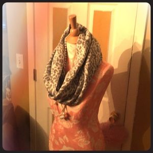 Calvin Klein grey scarf